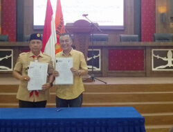Bawaslu Mentawai dan Kwarcab 0315 Tandatangani MoU Penguatan Partisipasi Pengawasan Pemilu