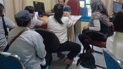 1.973 Warga Padati Kantor Pelayanan Pajak Tuapejat, Petugas Tetap Maksimalkan Layanan hingga Sore Hari