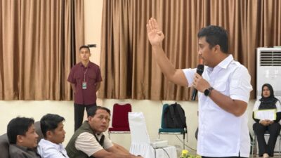 Wagub Sumbar Vasko Ruseimy Dorong Pelestarian Silat Tradisi di Sekolah