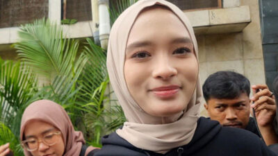 Pilih Damai, Inara Rusli Cabut Laporan Polisi terhadap Insanul Fahmi