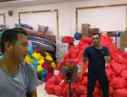 Bantuan Korban Banjir Padang Pariaman Menumpuk di Rumah Dinas Bupati
