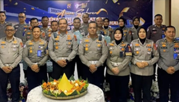 Apel Pagi Ditlantas Polda Sumbar Diwarnai Umroh Gratis dan Apresiasi Kinerja Personel