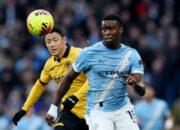 Manchester City Tekuk Wolves 2-0, Terus Menekan Arsenal di Papan Atas