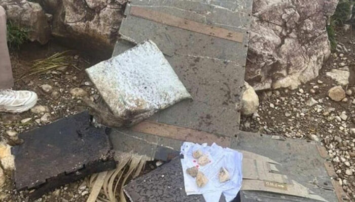 Misteri Hilang Kontak Mulai Terkuak, Puing Diduga Pesawat ATR IAT Ditemukan di Puncak Bulusaraung