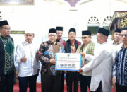 Safari Ramadan di Solok, Ketua DPRD Sumbar Serahkan Bantuan dan Sosialisasikan Program Vokasi Pemuda