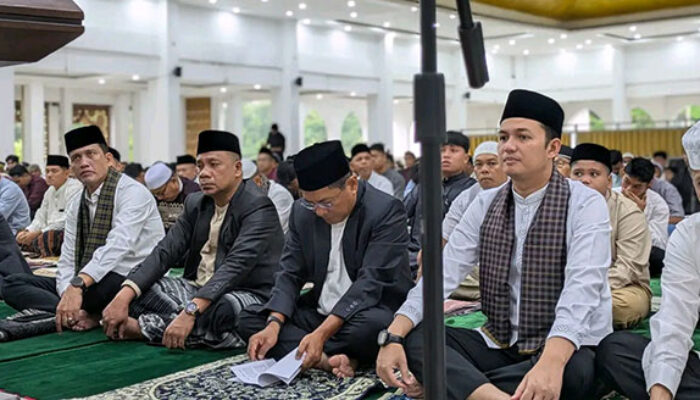 Ketua DPRD Padang Pariaman Laksanakan Salat Idulfitri Bersama Masyarakat, Perkuat Kebersamaan di Hari Raya