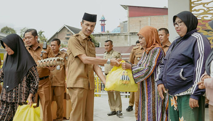 Bazar Bersubsidi Digelar Pemkab Solok Selatan, 1.997 Paket Sembako Disediakan