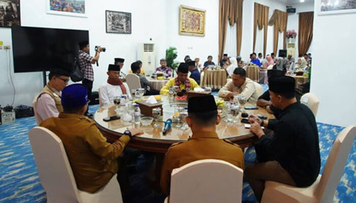 Berbuka Bersama dengan Rekan Media, Bupati Eka Putra Sampaikan Terima Kasih