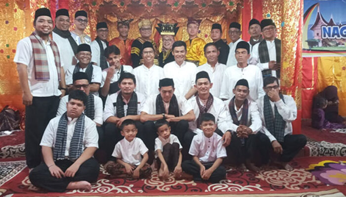 Seluruh Kaum Kompak Berikan Gelar Datuak Damuanso Untuk M.Irsyad Dunas ST