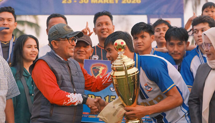 Bupati Eka Putra Tutup Jordus Cup XXII, MMP FC Singkarak Raih Juara Dengan Skor 3-1