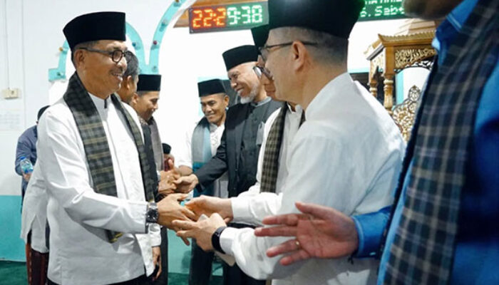 Mahyeldi Bawa Kabar Sekolah Gratis, Khairunas Tegaskan Kolaborasi Bangun Solok Selatan