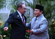Telepon Idul Fitri Berujung Diplomasi Panas, Prabowo – Anwar Bahas Konflik Iran-Israel
