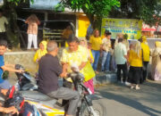Golkar Pasaman Bagikan Takjil di Lubuk Sikaping, Perkuat Kepedulian Sosial di Bulan Ramadhan