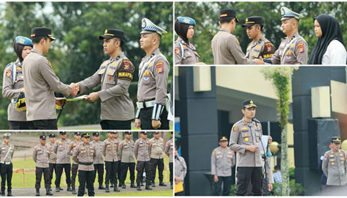 Polres Kuansing Berikan Penghargaan kepada Personel Berprestasi