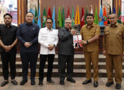 Rapat Paripurna DPRD Sumbar Tetapkan Rekomendasi atas LKPJ 2025