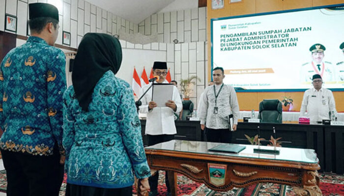 Bupati Khairunas Tegaskan Tak Ada “Titipan” dalam Pelantikan Pejabat Solok Selatan