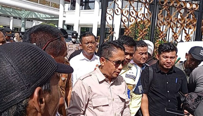 DPRD Sumbar Terima Aksi Buruh, Janji Tindak Lanjuti Tuntutan Upah dan Perlindungan Pekerja