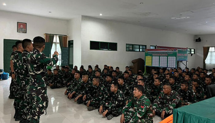 Pasipam OPS Satgas Bakti TNI AD Beri Pengarahan kepada 83 Personel di Makodim 0319 Mentawai