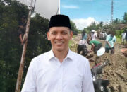 Peduli Infrastruktur Nagari, Rafcher Koto Pimpin Aksi Penimbunan Jalan dan Penerangan Lingkungan