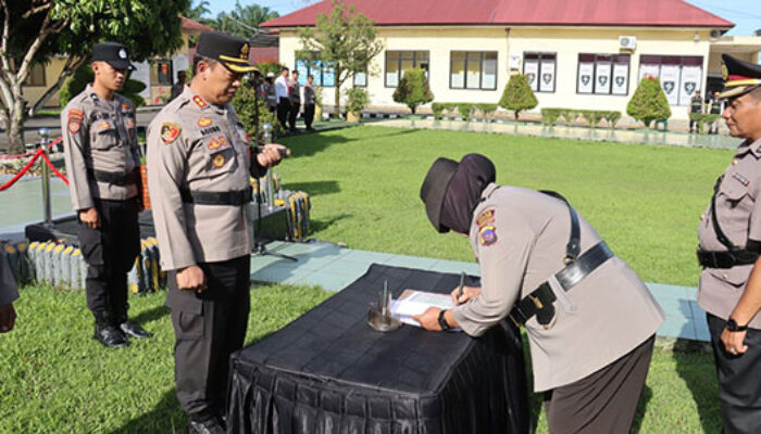 Polres Pasaman Barat Gelar Sertijab Kabag Ren, Kapolres Tekankan Penguatan Kinerja dan Pelayanan