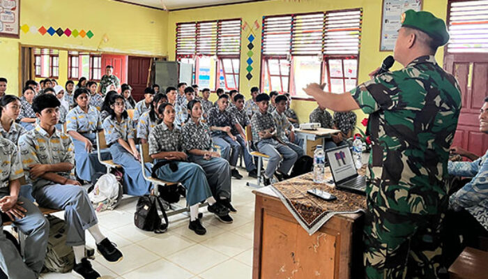 Satgas Karya Bakti TNI Gelar Sosialisasi Bela Negara dan Rekrutmen TNI di Dua Sekolah di Sipora