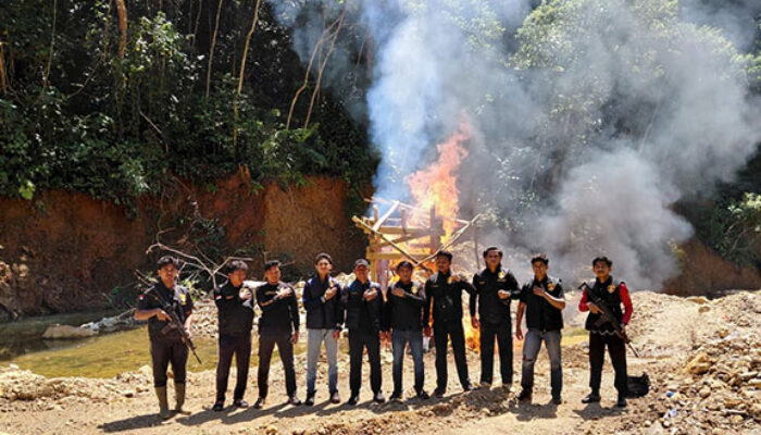 PETI di Solok Selatan Kian Mengkhawatirkan, Polisi Bakar Fasilitas Tambang Liar di Sangir