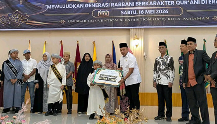 Ketua DPRD Padang Pariaman Aprinaldi Hadiri Wisuda Tahfidz Akbar X SD IT Al Mahramah