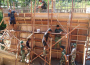 Dandim 0319/Mentawai Tinjau Progres Pembangunan Jembatan, Tegaskan Target Rampung Tepat Waktu