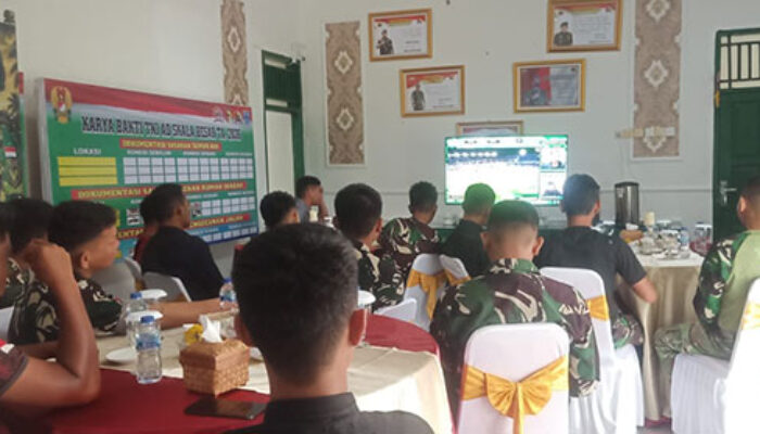 Nobar Piala Dunia 2026 di Makodim Mentawai, TNI dan Warga Perkuat Kebersamaan Lewat Sepak Bola