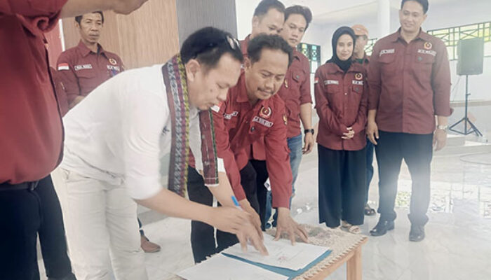 KJI Wajo Resmi Dilantik, Edy Basri Tegaskan Pers Harus Kritis, Kolaboratif, dan Menjadi Solusi