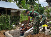 Personel Satgas Bakti TNI AD Untuk Rakyat Terus Kejar Pembangunan MCK di Bukit Pamewa