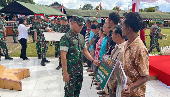 Danpusterad Resmi Tutup Program Bakti TNI AD Untuk Rakyat di Kabupaten Kepulauan Mentawai