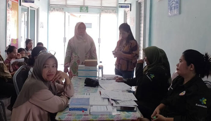 Peringati Hari KB Nasional, Dinas KB Mentawai Jemput Bola Layani Masyarakat di Mapaddegat