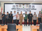 Rapat Paripurna DPRD Padang Pariaman, Pemkab Laporkan Surplus APBD 2025