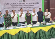 Wakil Ketua DPRD Padang Pariaman Hadiri Pemusnahan Barang Bukti di Kejari Pariaman