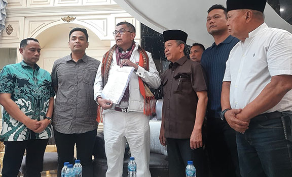 DPR RI