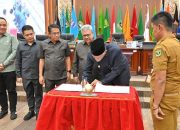 DPRD Sumbar Setujui Ranperda Pertanggungjawaban APBD 2025, Pemprov Janji Tindaklanjuti Seluruh Catatan dan Rekomendasi