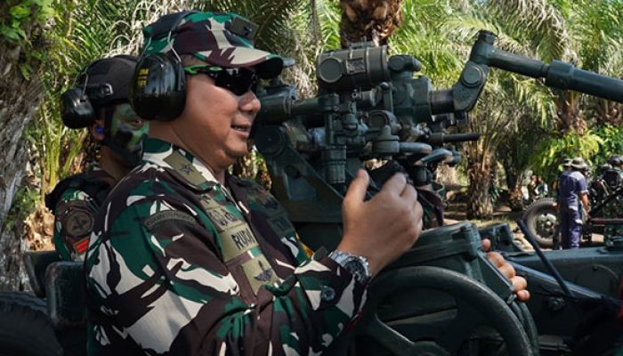 Kodam XIX Tuanku Tambusai Optimalkan Kesiapan Tempur, Kasdam Tinjau Latihan Rudal Starstreak dan Meriam 57