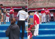 Kadis Kesehatan Lamuddin Siregar Serahkan Doorprize Gerak Jalan Santai HUT ke-81 RI