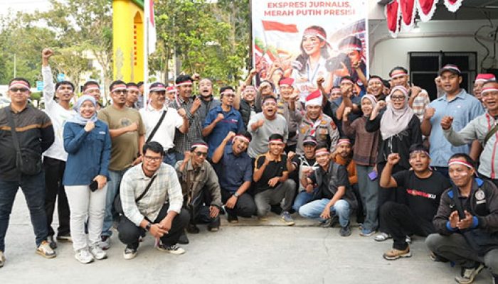 HUT RI ke-81, Ditbinmas dan Bid Humas Polda Riau Bersama Insan Pers Satukan Semangat Merah Putih