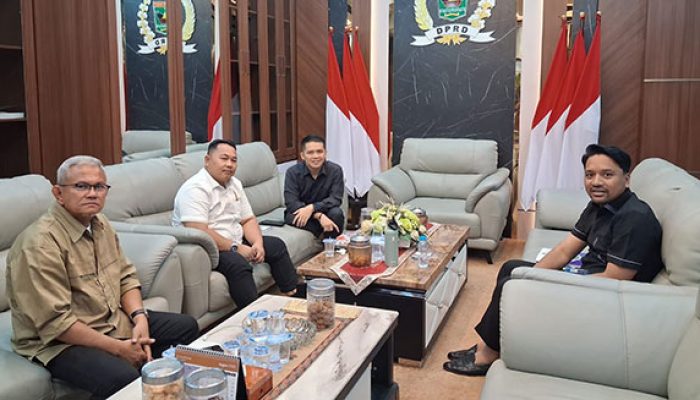 Perubahan Perda Pendidikan Sumbar Jadi Sorotan, Fraksi Golkar Dorong Penguatan Beasiswa dan BOSDA