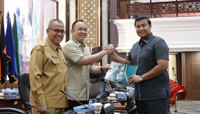 Fraksi PDI Perjuangan-PKB Sampaikan Pandangan Umum terhadap Ranperda Perubahan APBD Sumbar 2026