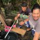 Hangatnya Kebersamaan Satgas TMMD ke-130 Kodim 0319/Mentawai, Makan Bersama Ibu Angkat Pererat Kekeluargaan