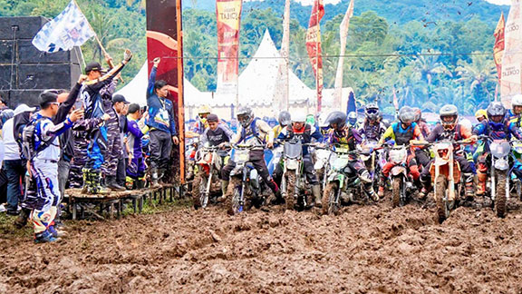 Crosser