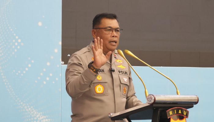 Kapolda Riau Tegaskan Polisi Tak Boleh Tunggu Viral, Pelayanan Publik dan Integritas Jadi Prioritas