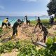 Satgas TMMD ke-130 Kodim 0319/Mentawai Bersama Warga Bersihkan Lingkungan Dusun Kampung
