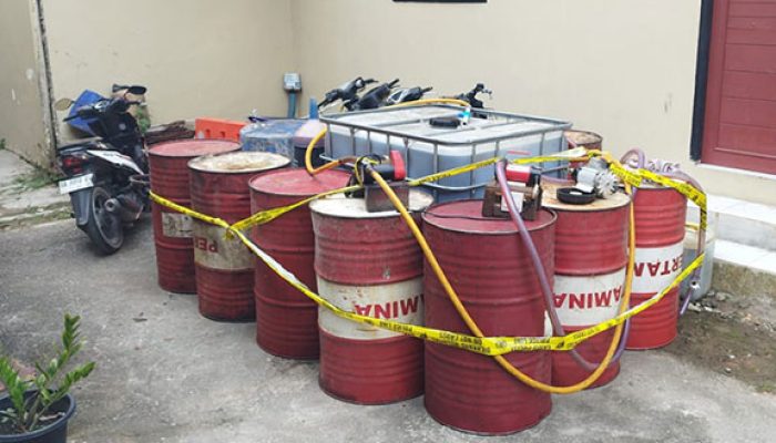 Gudang di Kawasan Asrama Haji Digerebek, Polisi Amankan 1,1 Ton Solar Subsidi