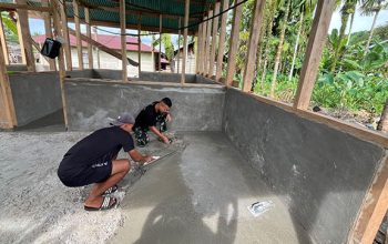 Satgas TMMD ke-130 Percepat Pembangunan RTLH, Lakukan Pengecoran Lantai Rumah Bapak Hamidi di Goisoinan