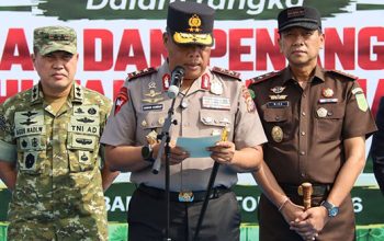 Perkuat Mitigasi Karhutla, Pangdam XIX/Tuanku Tambusai Hadiri Pelepasan 260 Papan Peringatan di Riau